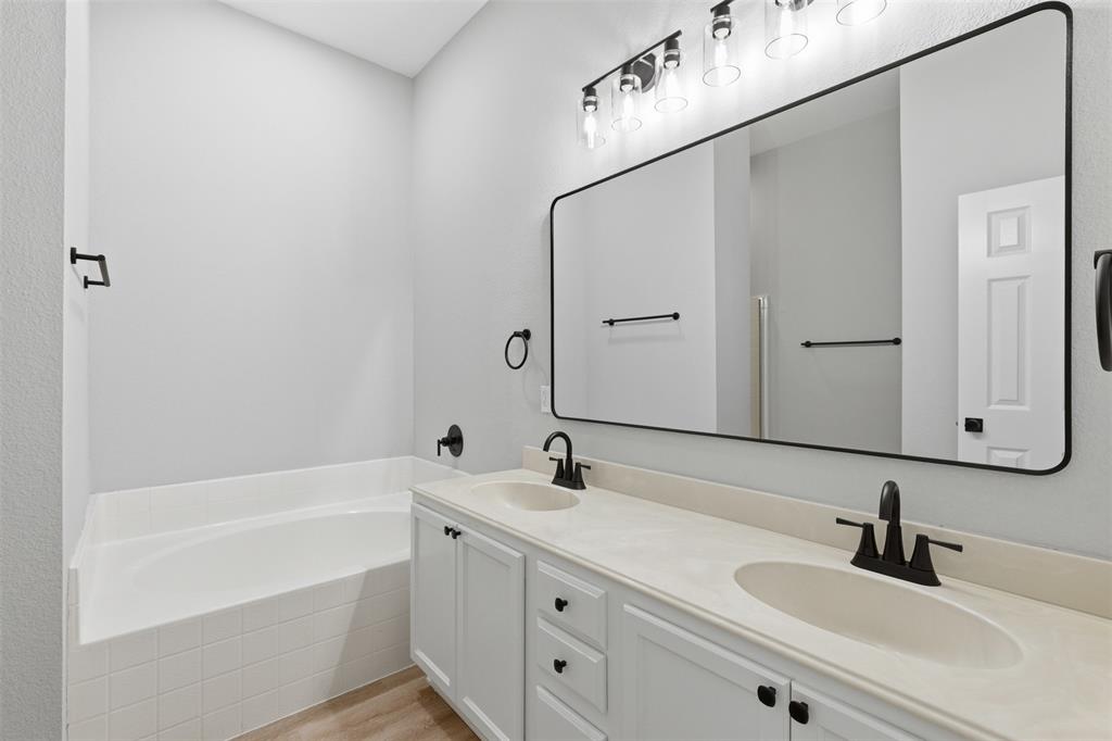 Sunset Pointe Ph Five - Residential