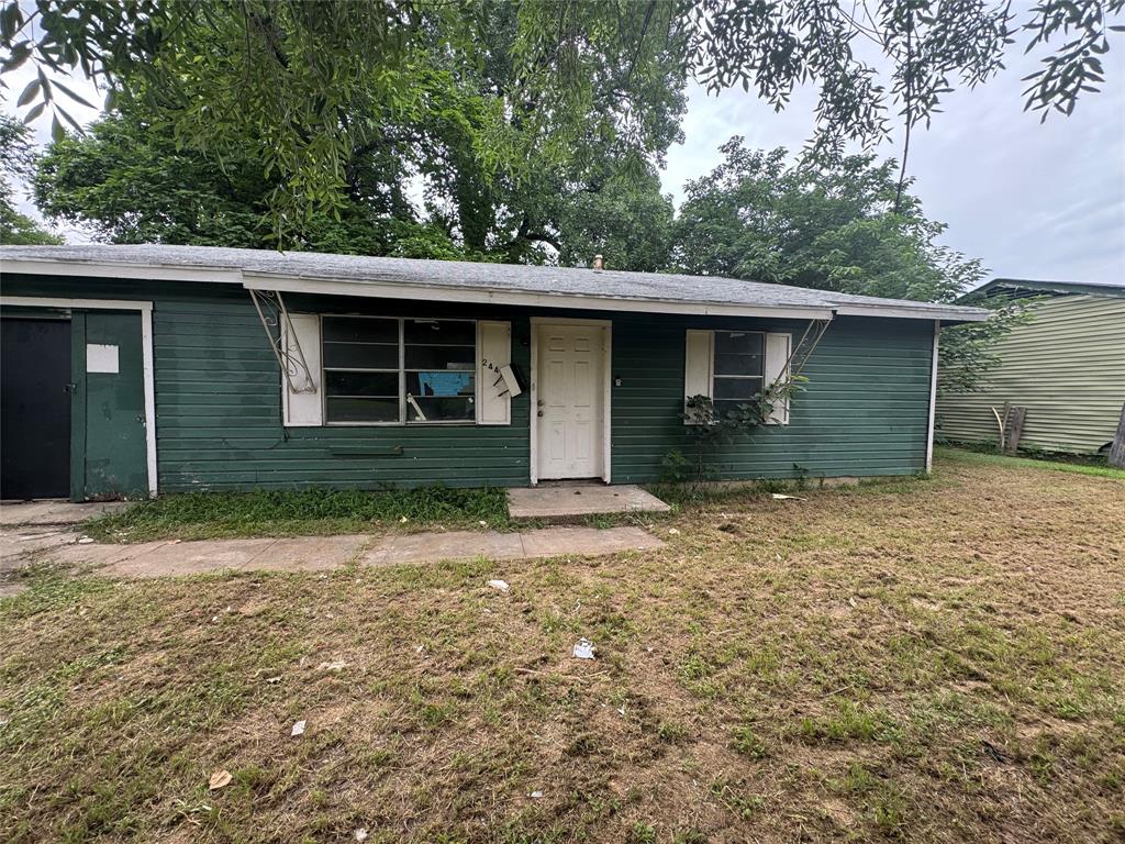Opportunity is knocking! ALL YOU NEED IS LOVE AND MONEY! This charming fixer-upper is ready for someone with vision, creativity, and elbow grease. While it needs a full renovation, the potential is undeniable. Imagine transforming this diamond in the rough into the home you've always wanted.

Enjoy a peaceful setting with no homes directly across the street—just beautiful green space, plus easy access to Five Mile Parkway Trail, Arden Terrace Park, and nearby ball fields. Whether you're an investor, flipper, or buyer looking to create your dream home, this property offers endless possibilities.

Cash buyers only. Property is being sold strictly AS IS. No blind offers will be considered. Buyers are responsible for conducting their own due diligence and verifying all information, conditions, and the property's suitability prior to submitting an offer.

Bring your ideas, your contractor, and your imagination—the hard work you put in today could pay off for years to come. The rewards here are well worth the effort!