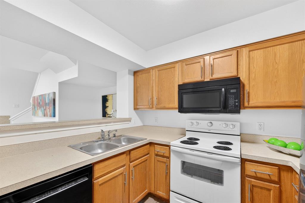 Richland Trace Condos - Residential