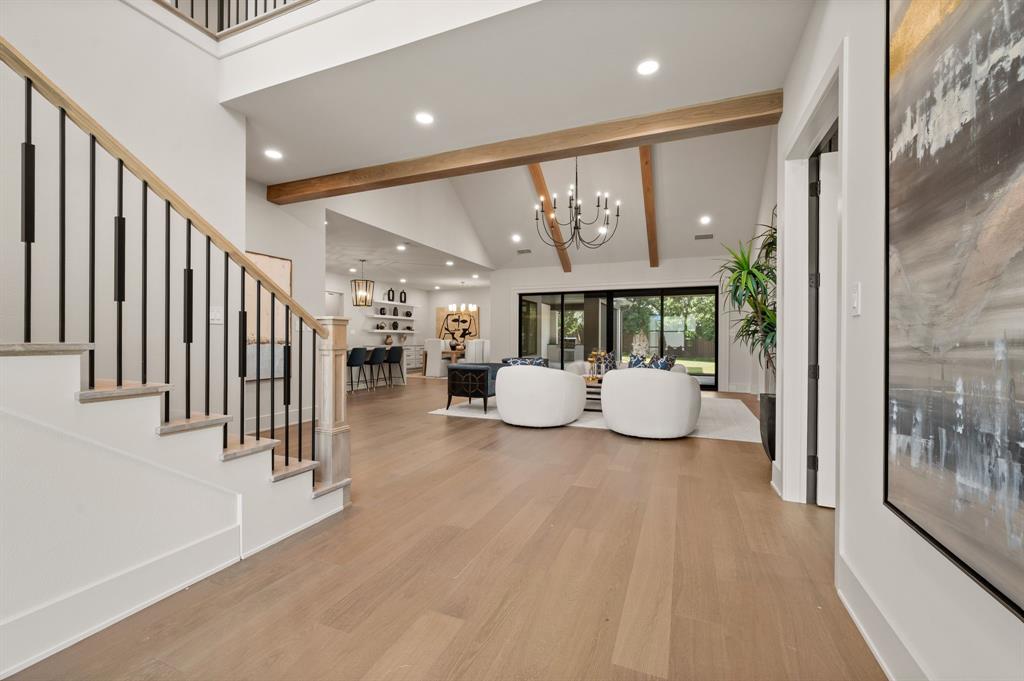 Eastpointe Ter - Residential