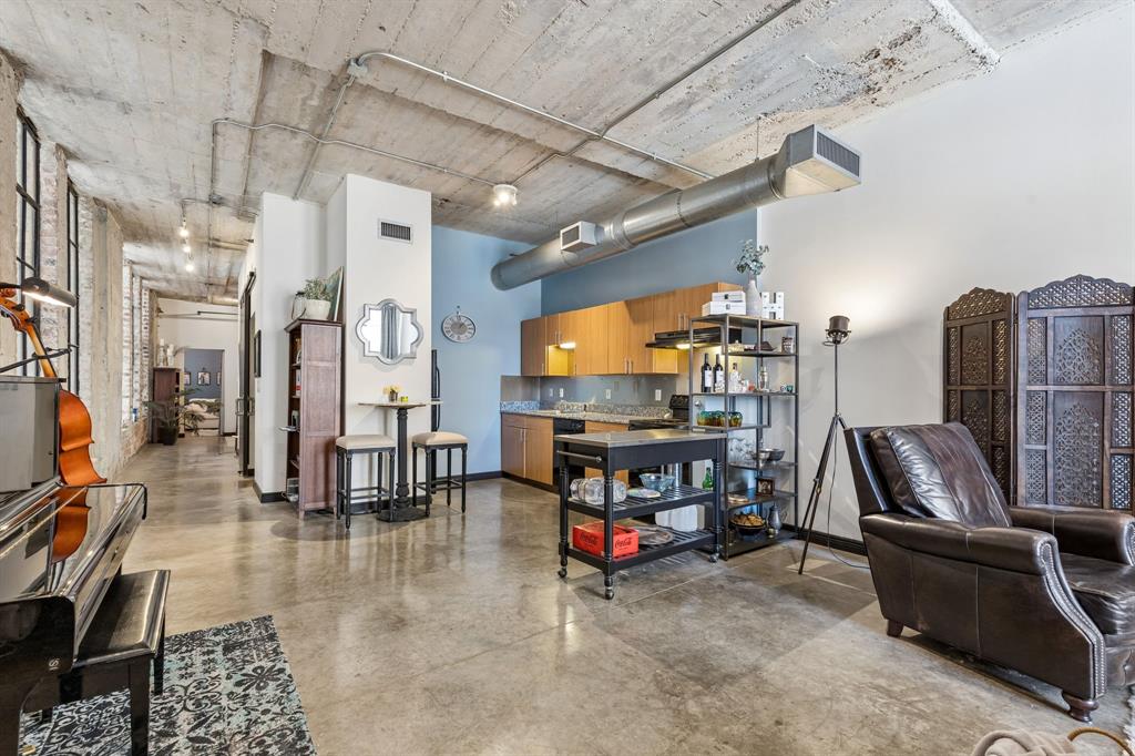 Soco Urban Loft Condo - Residential