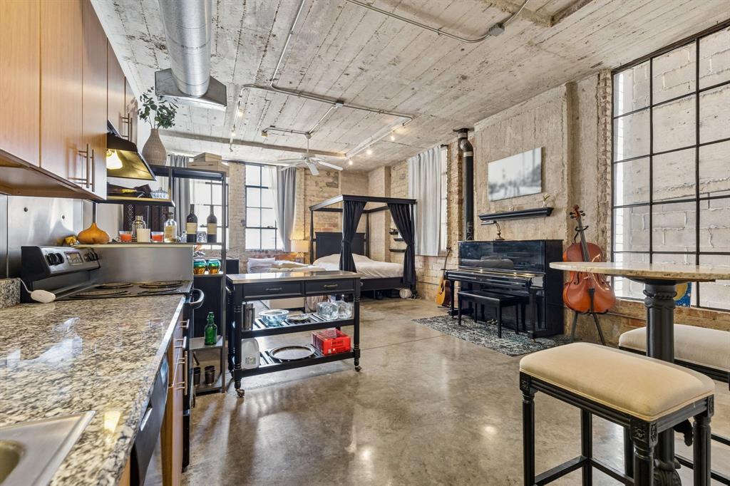 Soco Urban Loft Condo - Residential