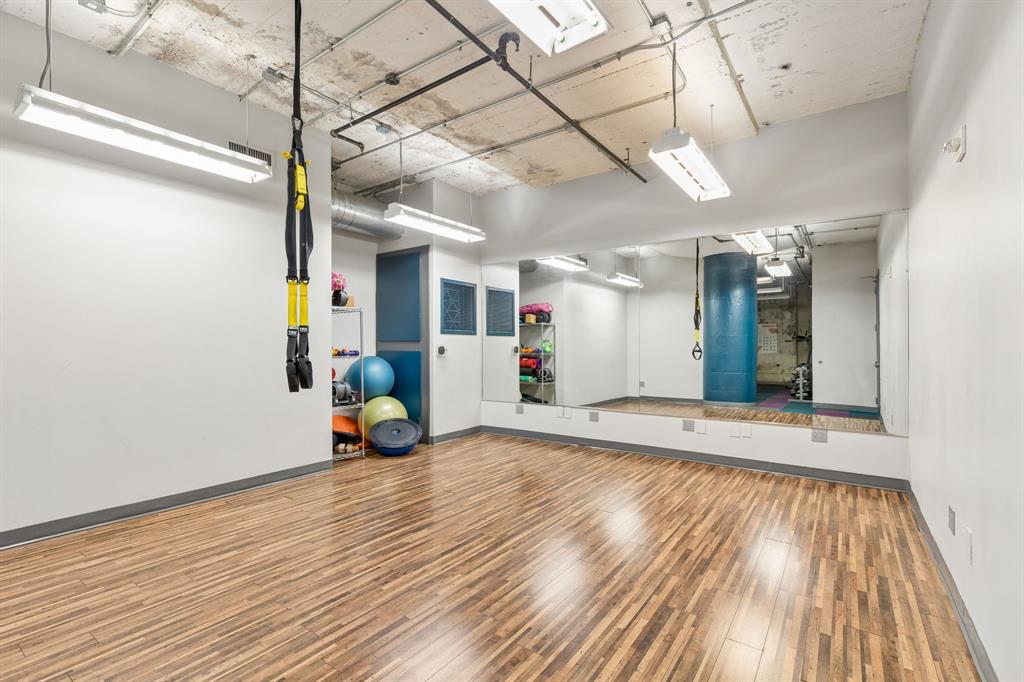 Soco Urban Loft Condo - Residential