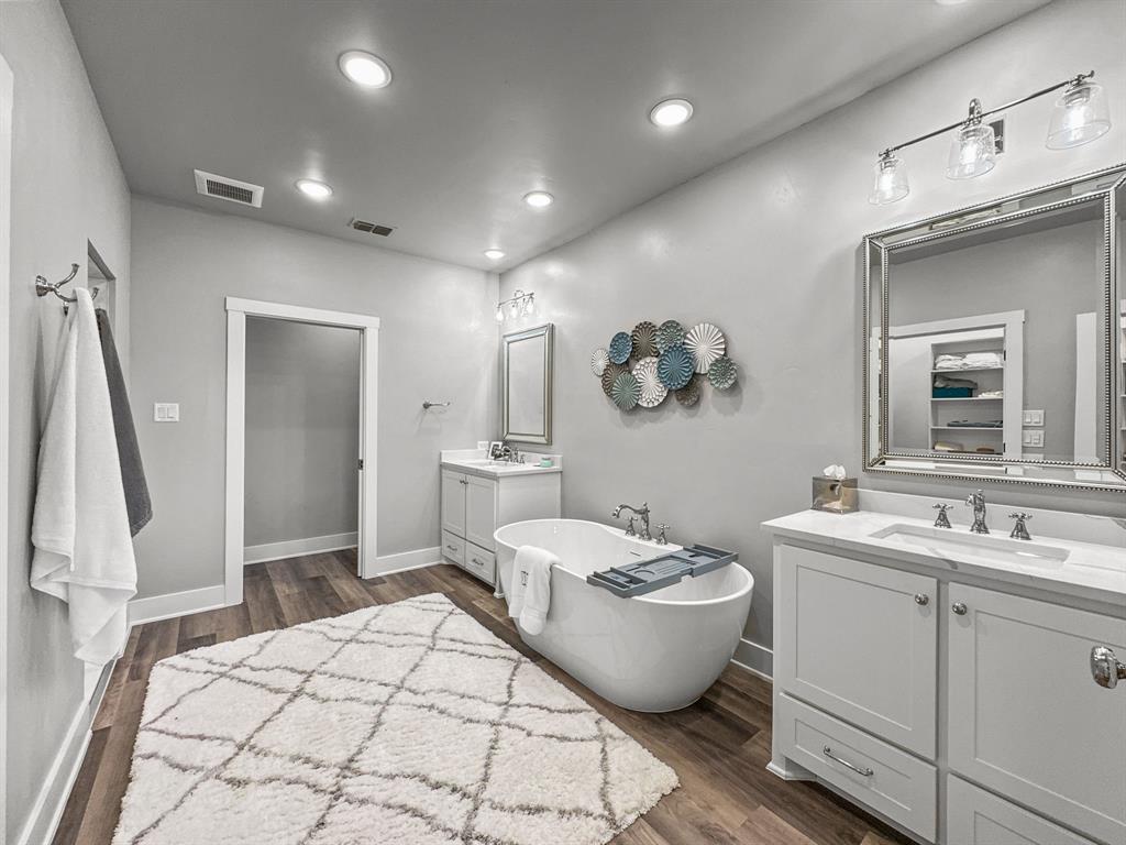 Hill Country Harbor Condos - Residential