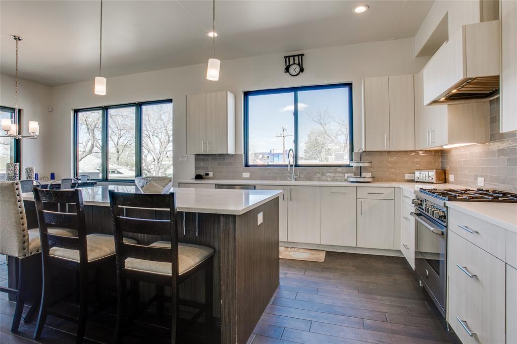 DALLAS LAND AND LOAN 2 - Residential Income