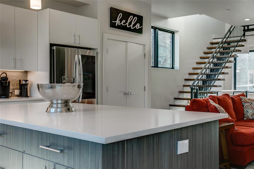 DALLAS LAND AND LOAN 2 - Residential Income