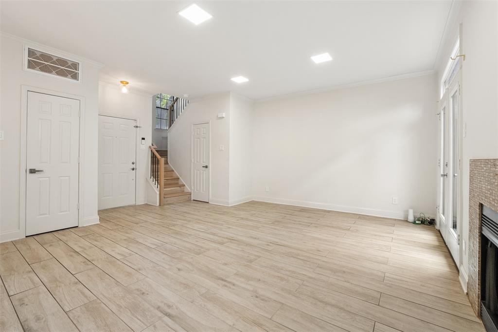 Gilbert Oaks Condo - Residential