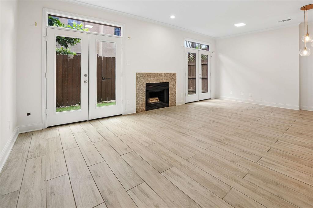 Gilbert Oaks Condo - Residential