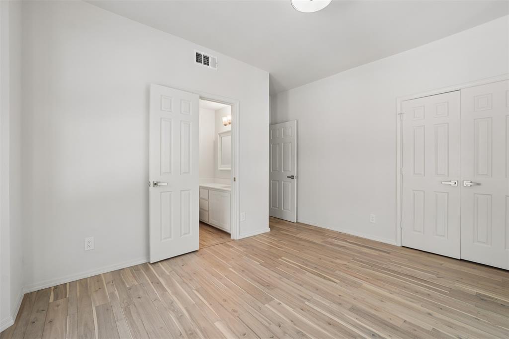 Gilbert Oaks Condo - Residential
