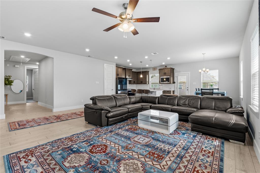 MIDWAY PARK ADDITION-EULESS - Residential