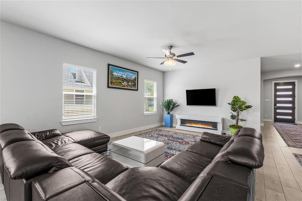 MIDWAY PARK ADDITION-EULESS - Residential