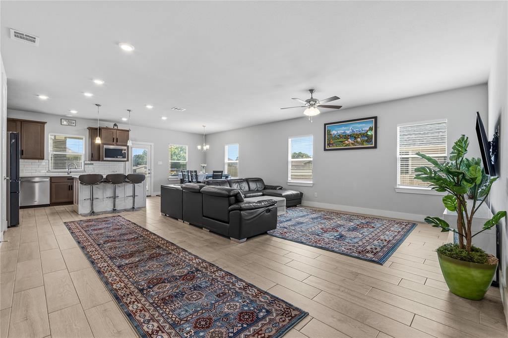 MIDWAY PARK ADDITION-EULESS - Residential