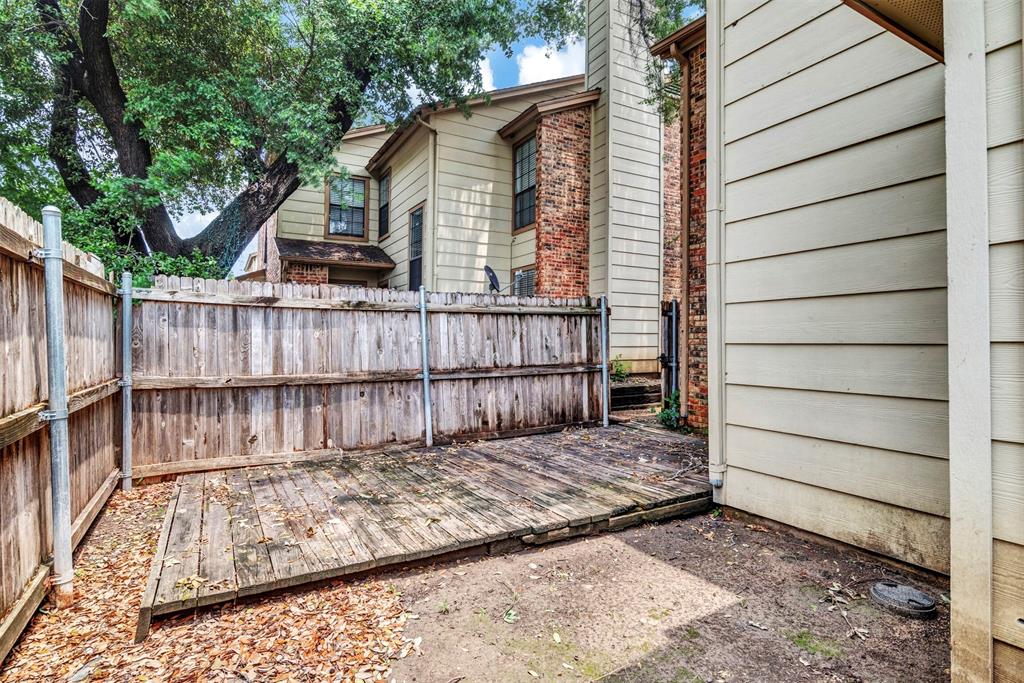 Springtree Crossing Condos - Residential