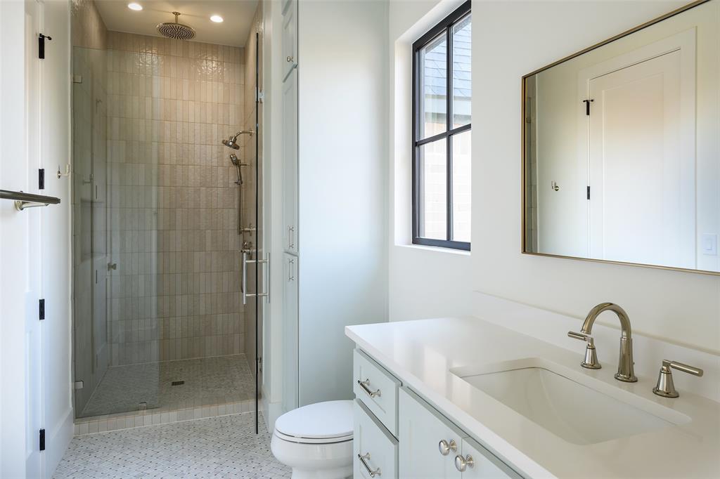LAKEWOOD ESTATES - Residential