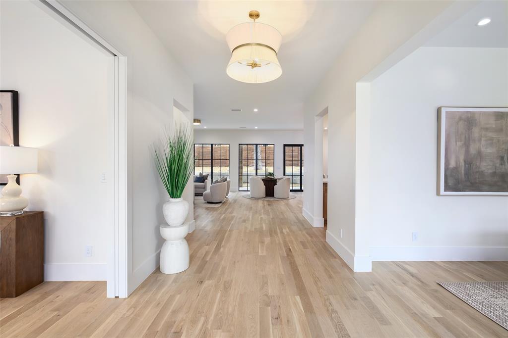 LAKEWOOD ESTATES - Residential
