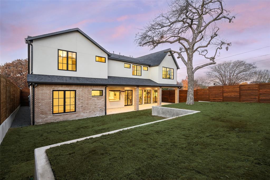 LAKEWOOD ESTATES - Residential