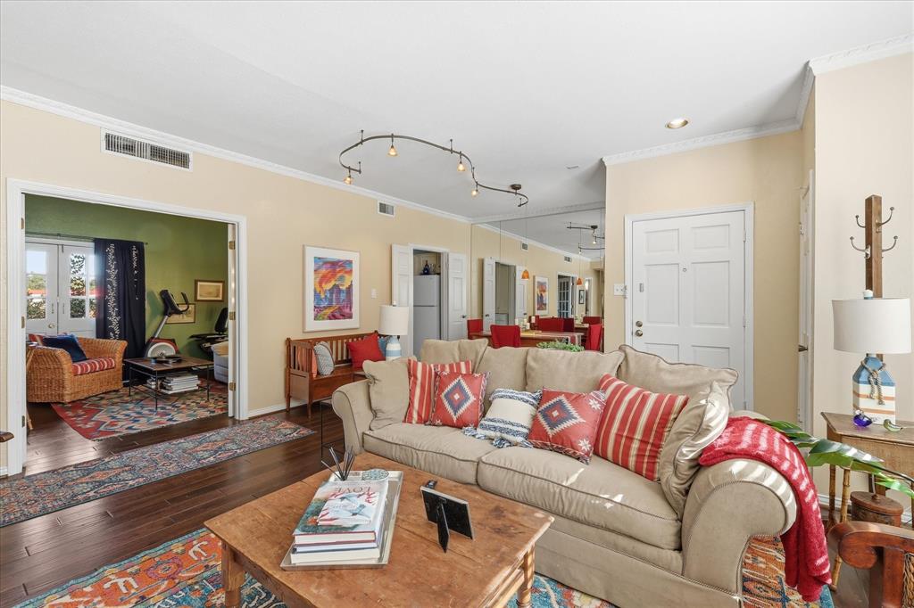 Royale Orleans South Condo - Residential