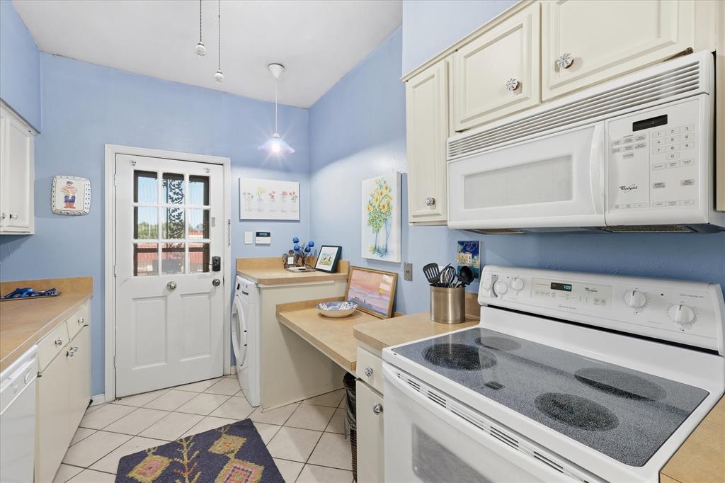 Royale Orleans South Condo - Residential