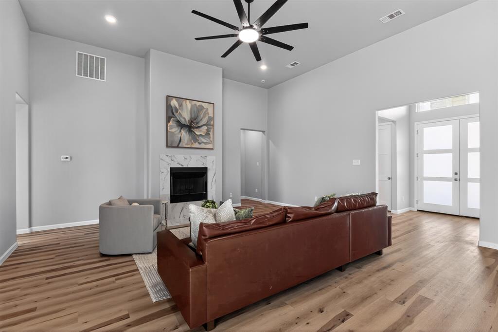 Dove Mdws - Residential
