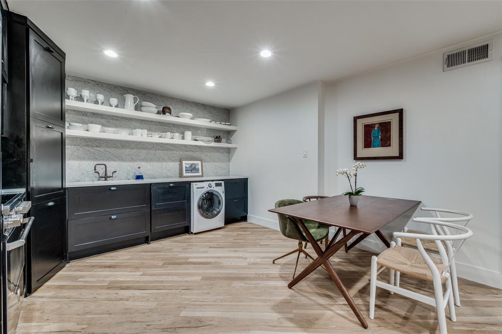 Towneoaks Terrace Condo - Residential
