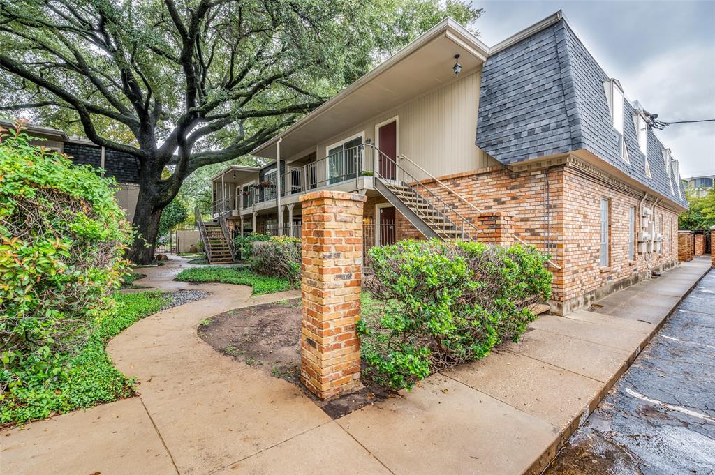 Towneoaks Terrace Condo - Residential