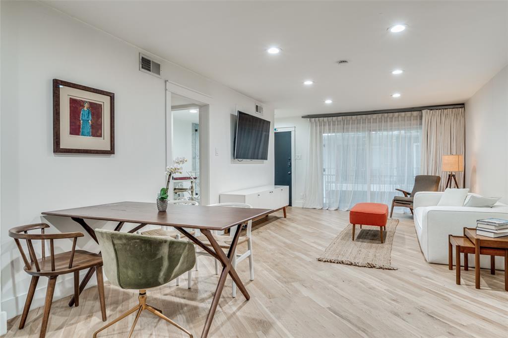 Towneoaks Terrace Condo - Residential