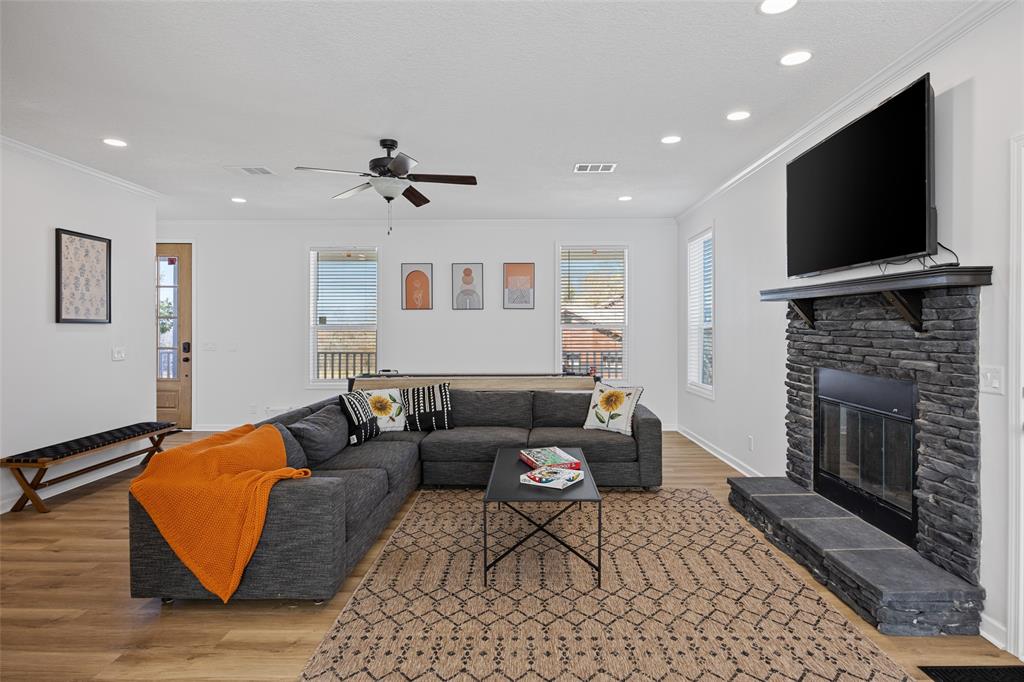 Deep Water Point - Residential