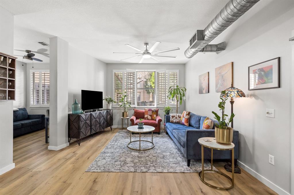 Texas & Pacific Lofts Condo - Residential