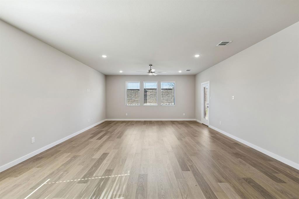 Lone Oak - Residential