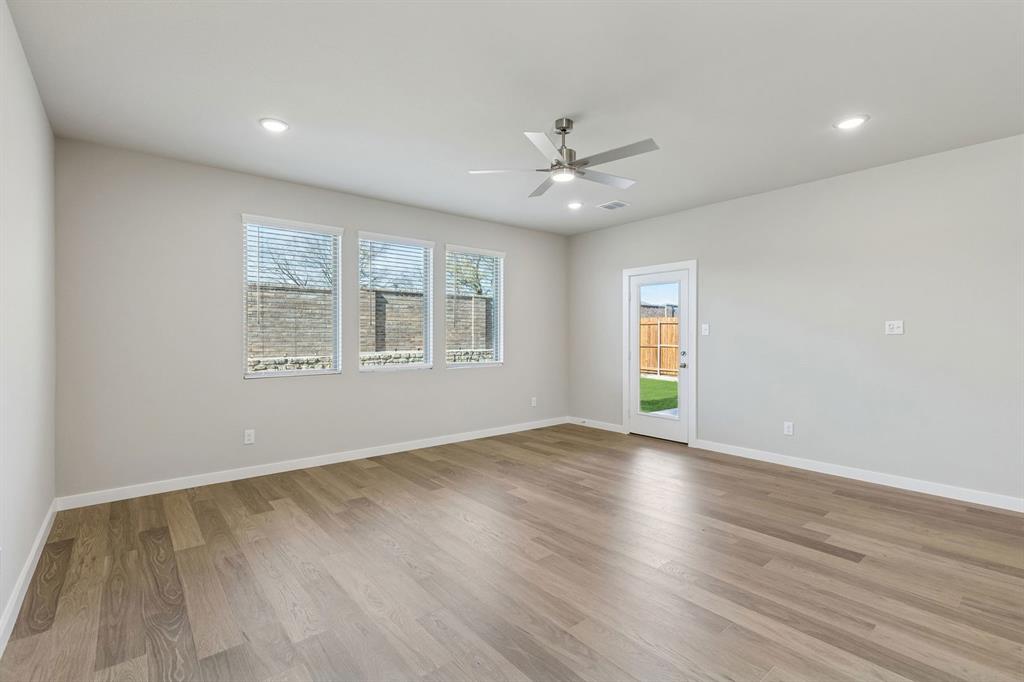 Lone Oak - Residential