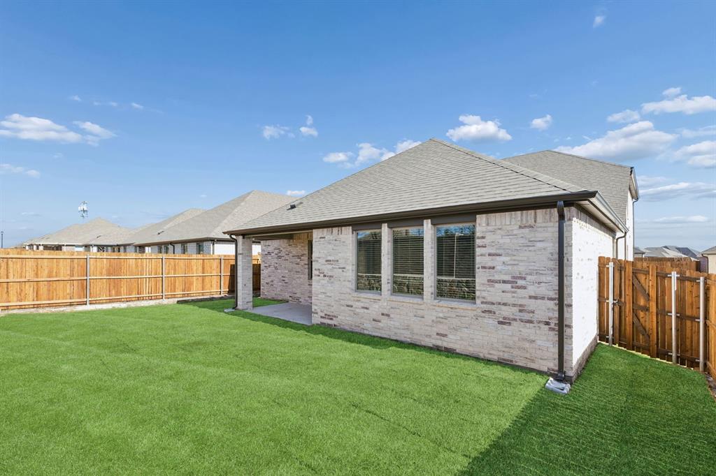 Lone Oak - Residential