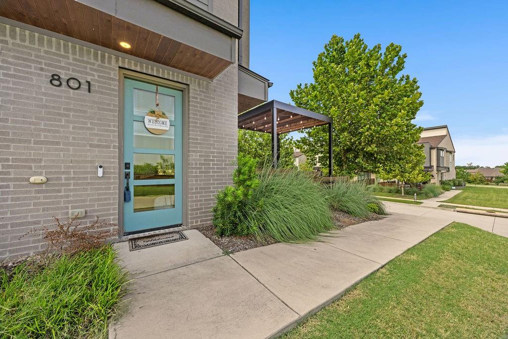 Meridian At Southgate - Residential