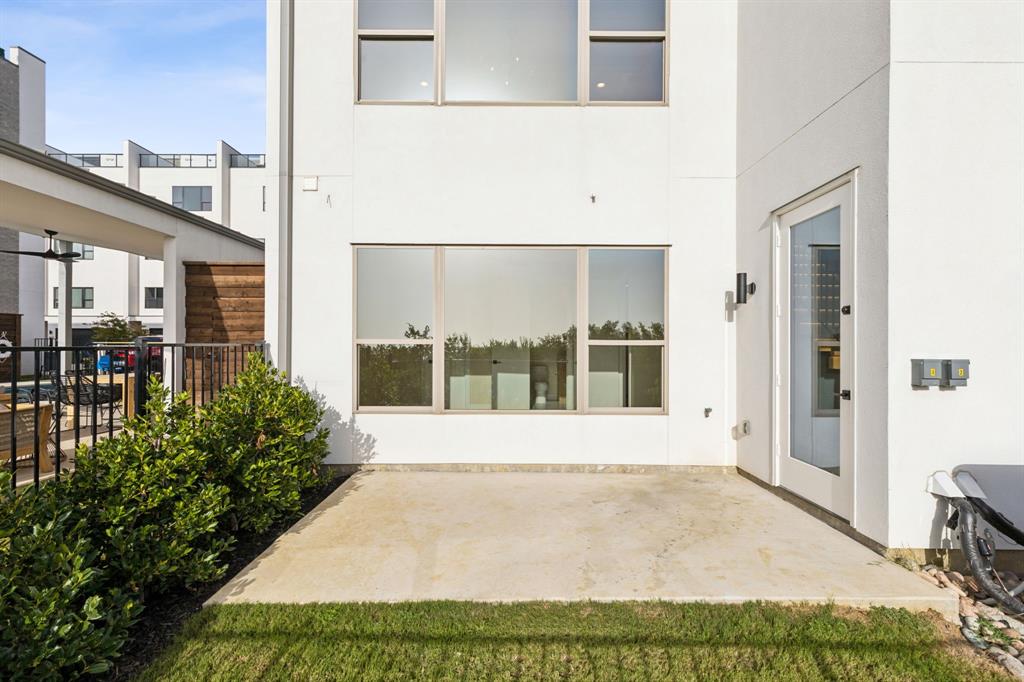 Villas on Park - Residential