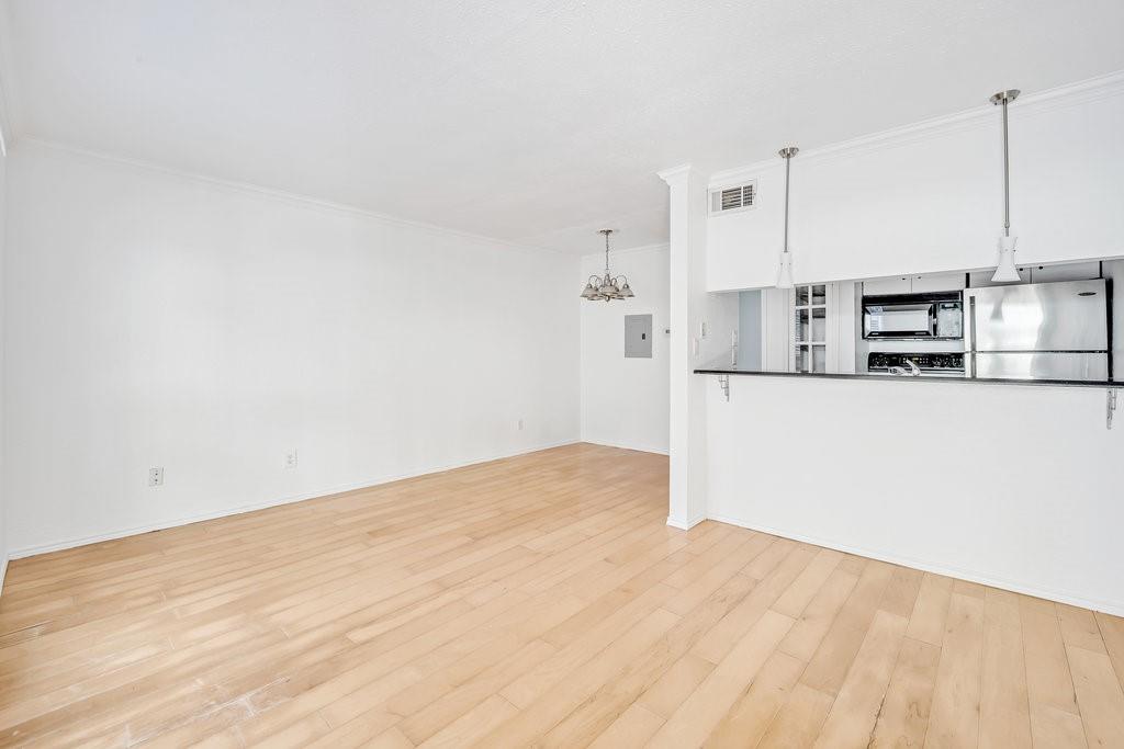LA ESCONDIDA CONDOMINIUM - Residential Lease