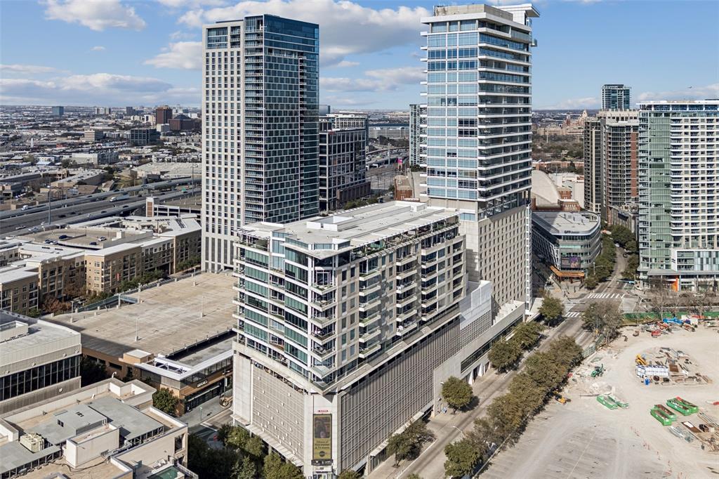 South Tower Residences - Residential