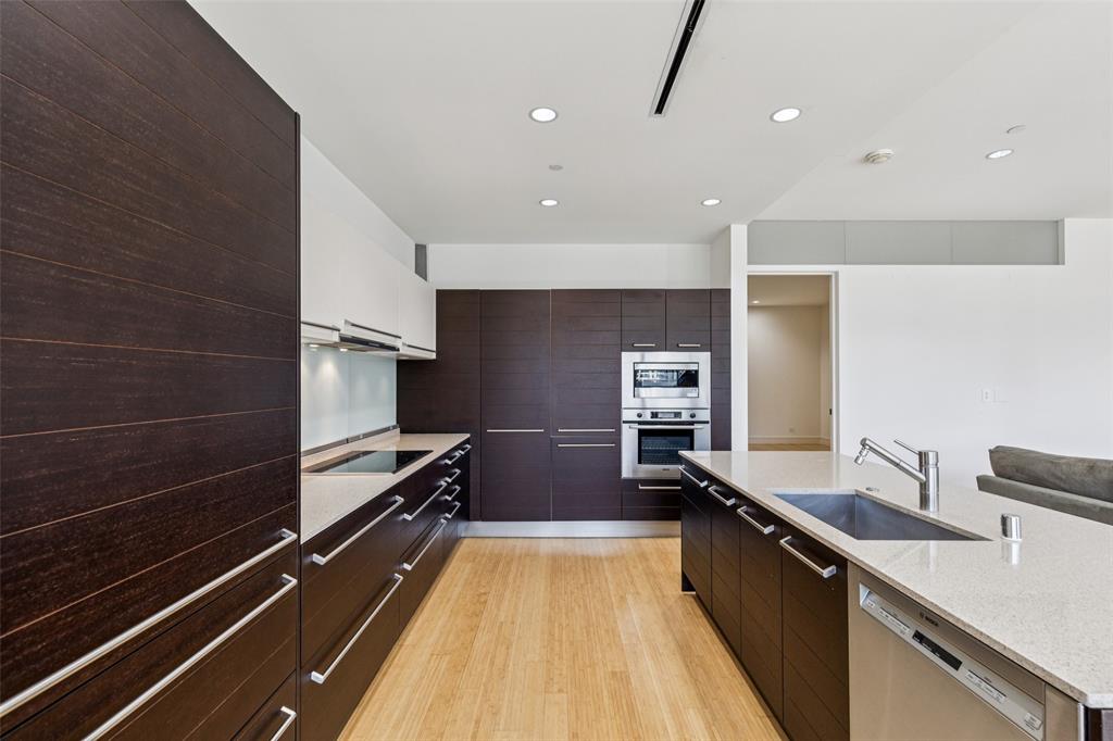 South Tower Residences - Residential