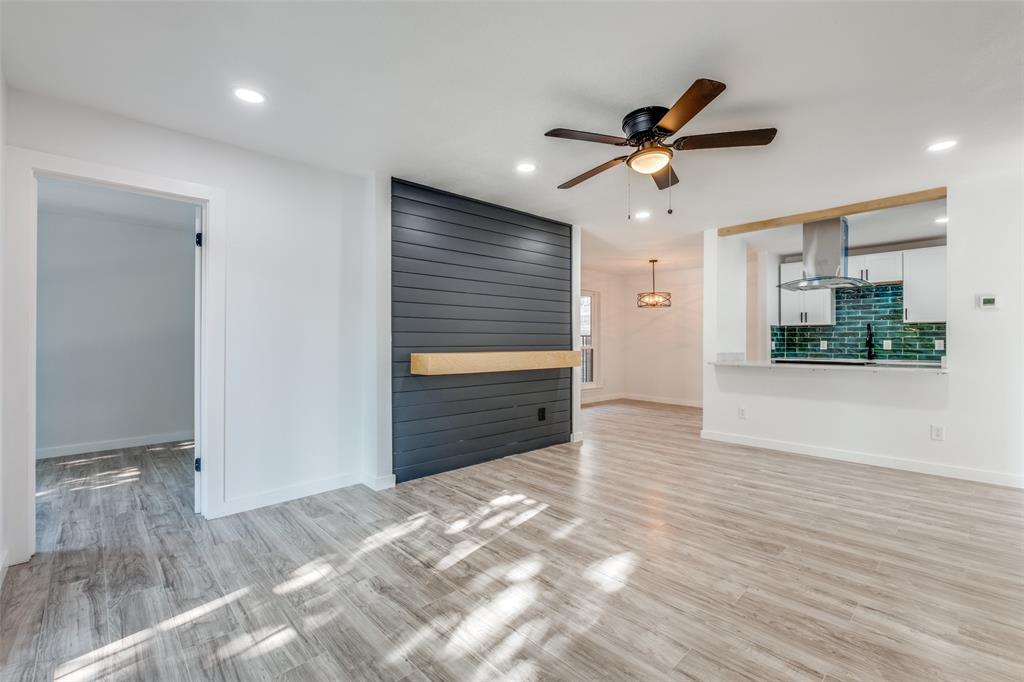 Oakhollow Condo - Residential