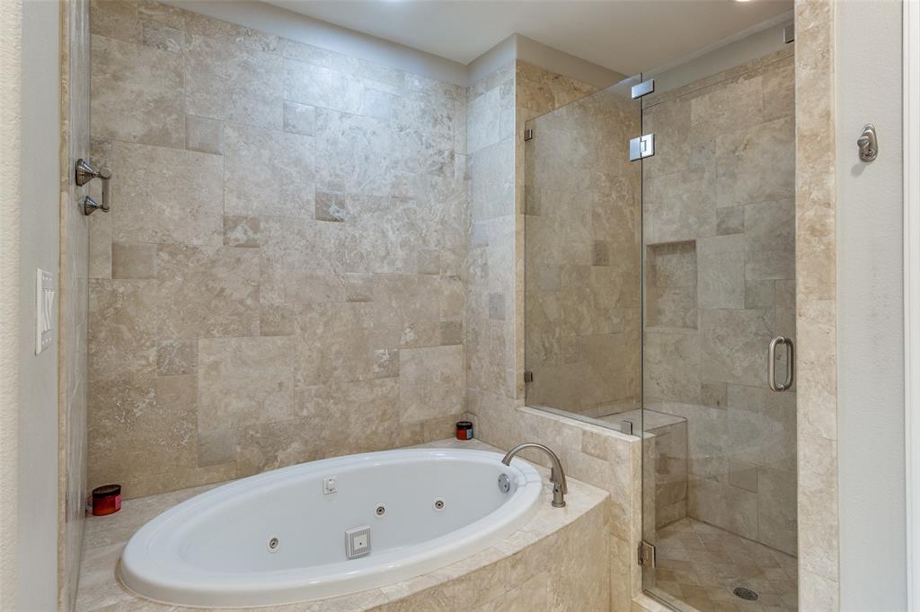 Richmond At Lakewood Condos - Residential