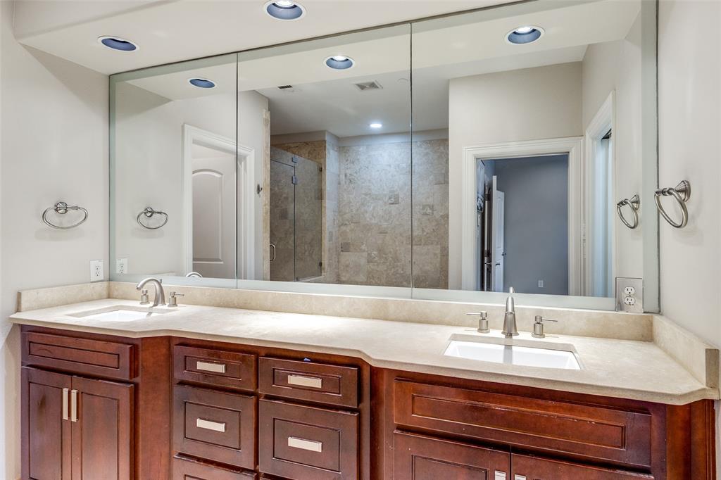 Richmond At Lakewood Condos - Residential