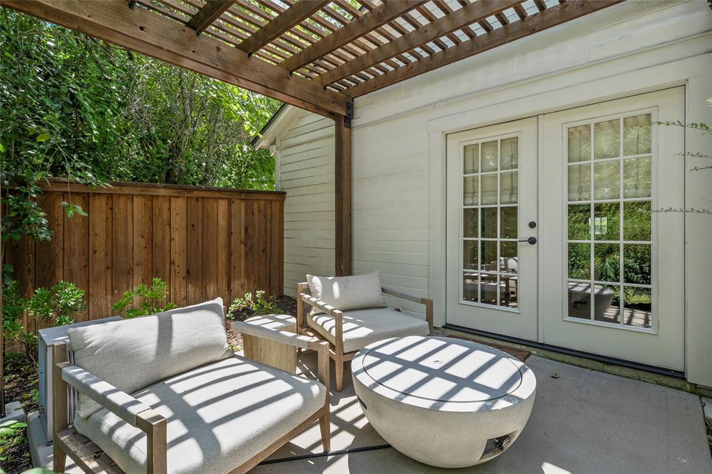 Bradshaw TR - Residential