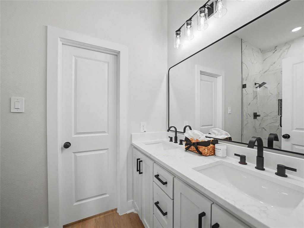 ENGLEWOOD HEIGHTS ADDITION - Residential