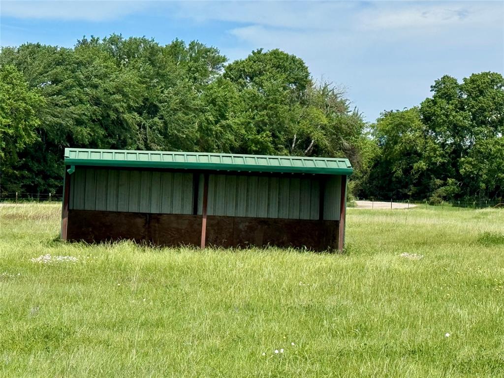 SHORT HUBBARD - Land