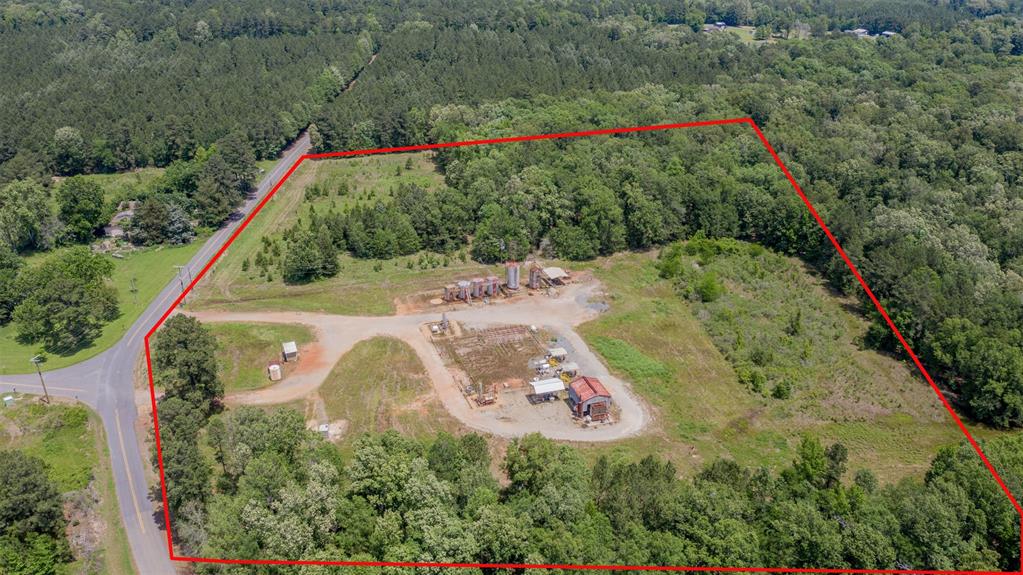 Nestled in the heart of the country in Benton, La this beautiful, wooded acreage offers you the perfect property and opportunity for all you could ever imagine or want! Spanning 35 acres, this property boasts a mix of mature tree making it a hunters paradise.  The property would be perfect for  building your  dream home, gorgeous barn dominium or manufactured home!   NO restrictions, this is rural land to do as you wish!! You'll never  have to worry about anyone moving in beside you. Electricity at the road and high-speed internet available!! Located in Benton School district! Call today for more info and to secure your dream property!