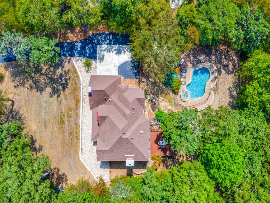 Emerald Sound At Lake Lewisvil - Residential