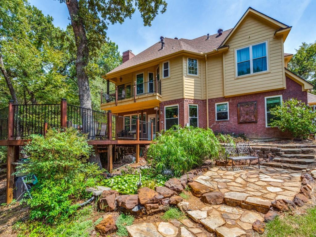 Emerald Sound At Lake Lewisvil - Residential
