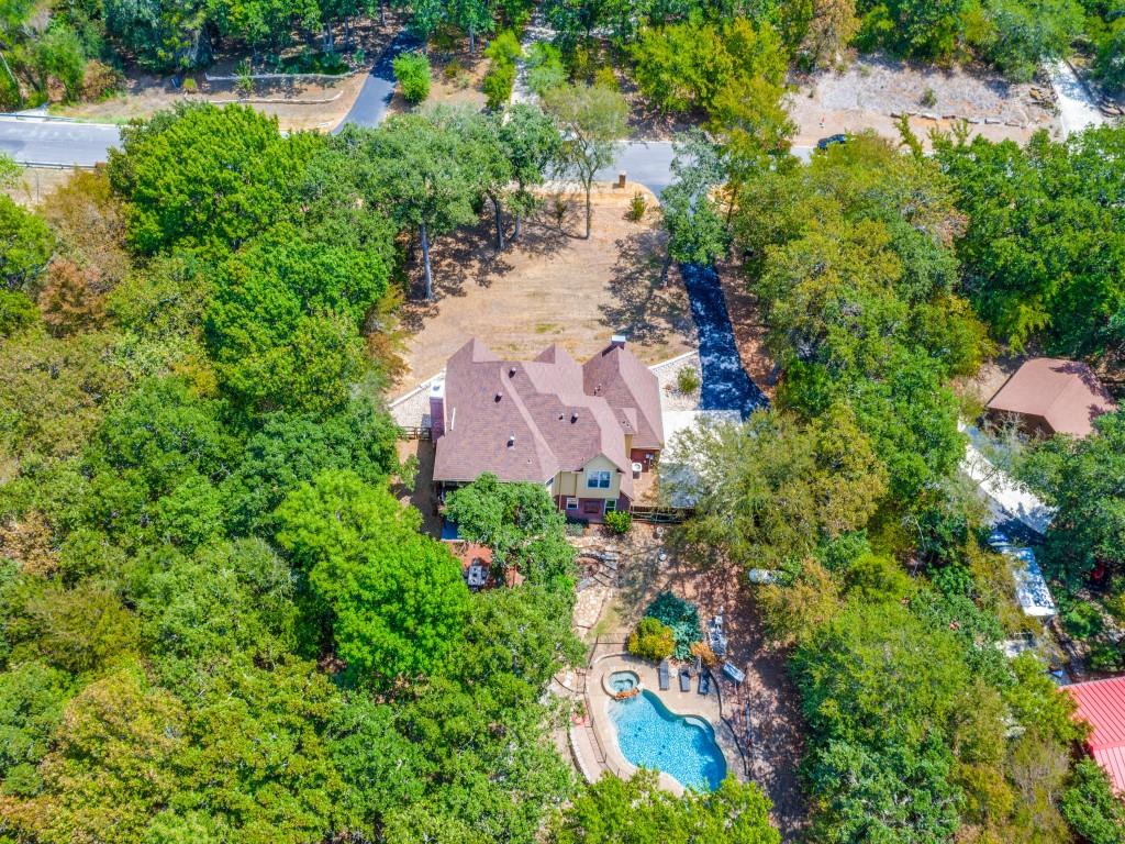 Emerald Sound At Lake Lewisvil - Residential
