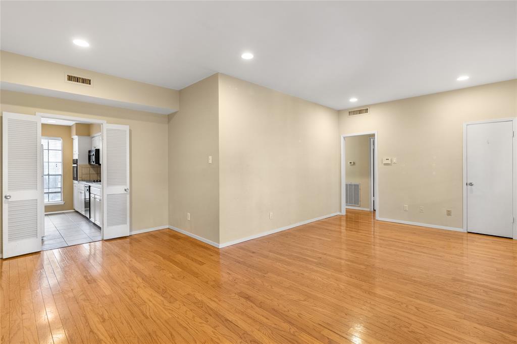 La Fontaine Condo - Residential
