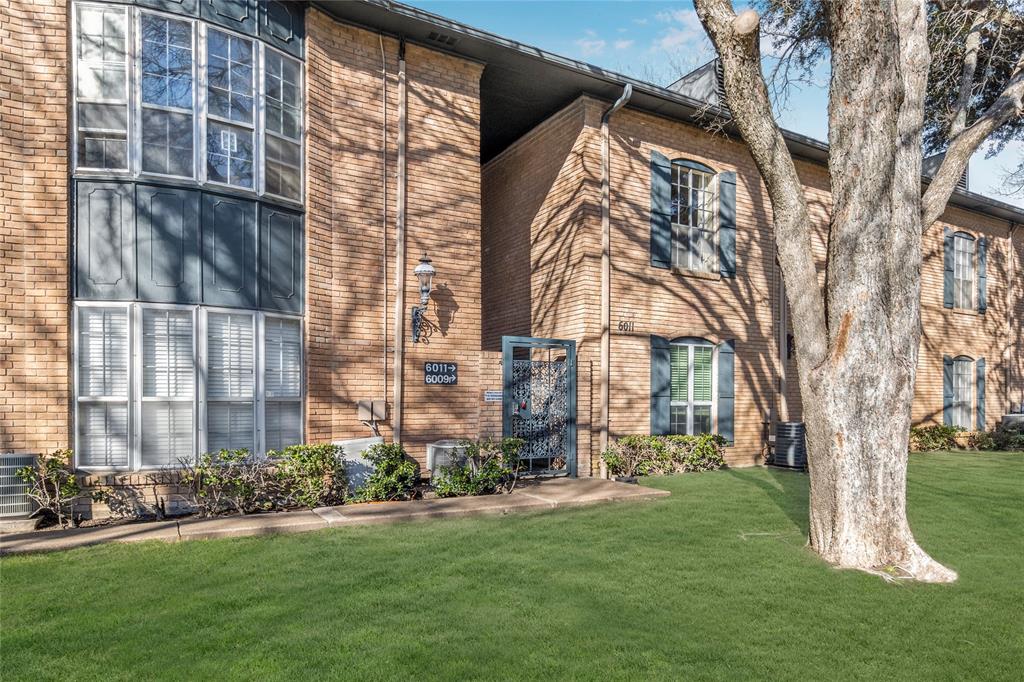 La Fontaine Condo - Residential