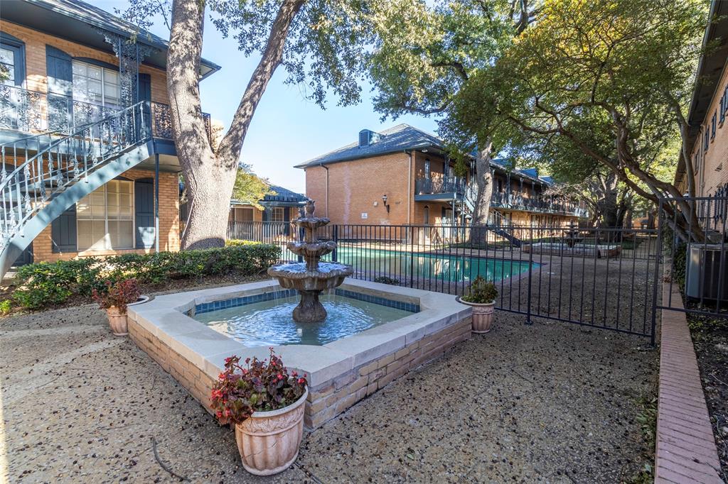 La Fontaine Condo - Residential