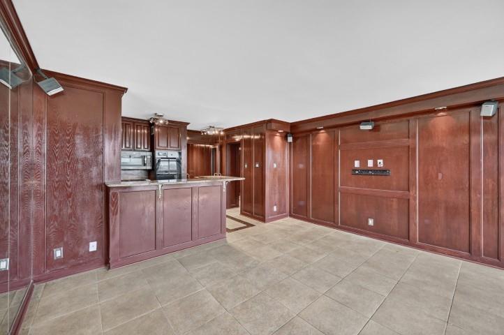 Twenty-One Turtle Creek Condo - Residential